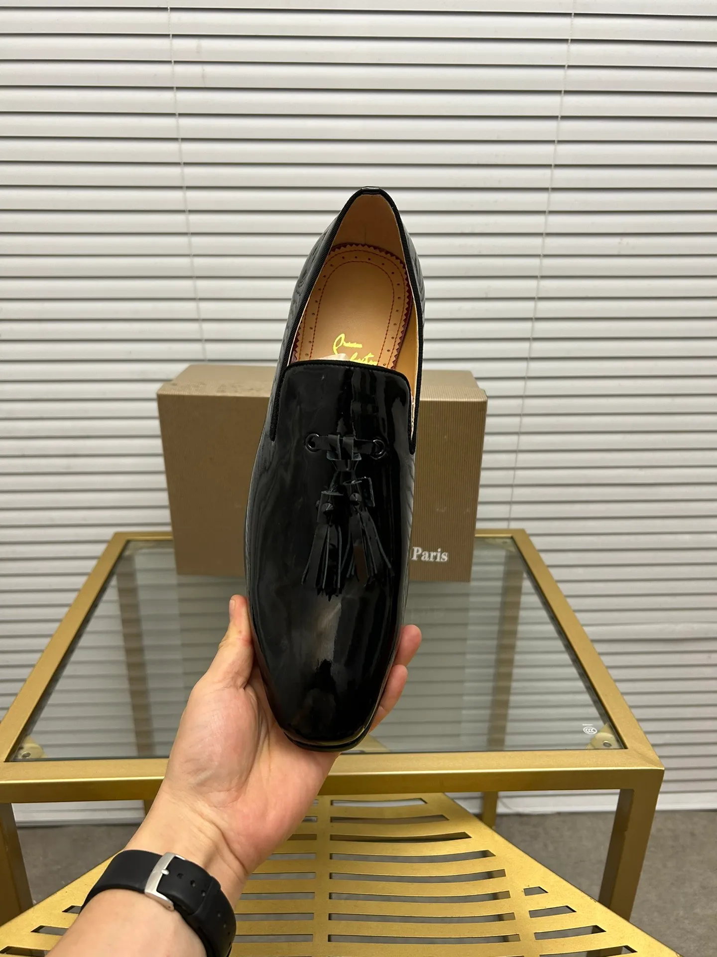(Customized model) Ex-factory price is 500. christian louboutin (CL red sole shoes) counter series, casual sneakers for couples 📢 📢 📢 Exclusive hot style release 🎈🎈💪 Movable latex feet 👻 Finished outsole line [Proud] 😝Female 35-40# Male 38#-46, global supply😝 [Top version]: Original imported genuine leather upper, top original leather lining, original molded TPU outsole, original 1:1 detail processing, original shoe last,